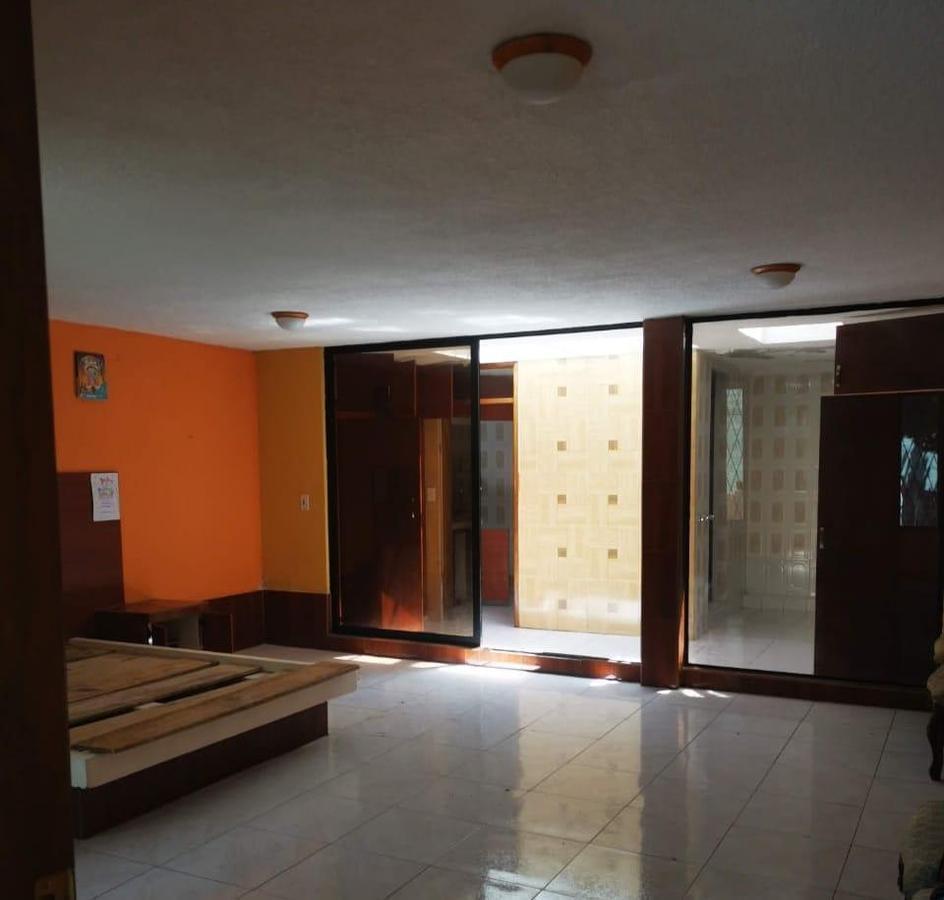 Casa en Venta de 470 m² en Terreno de 2.000 m² en Caspigasí a 5 Minutos de La Mitad del Mundo — imagen 2
