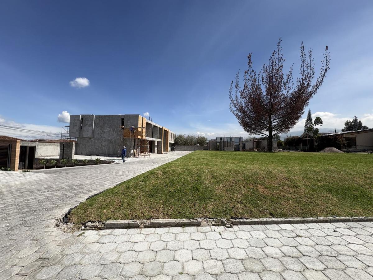 Excelente Casa por Estrenar Sector Tumbaco — imagen 6