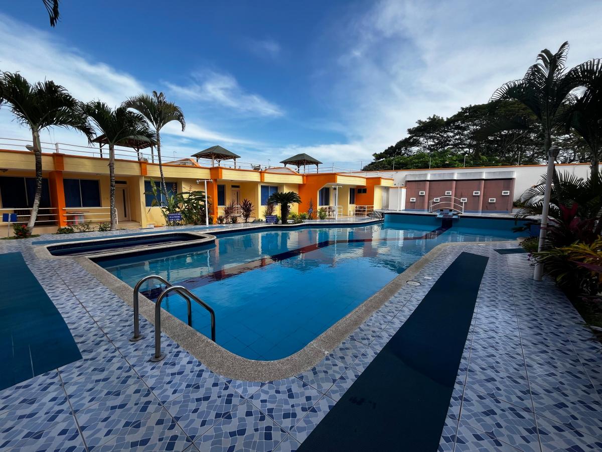 Casa en Venta en Conjunto, Tonsupa, Playa Almendro, Amoblada con Piscina, Diseñado Para 8 Personas — imagen 10