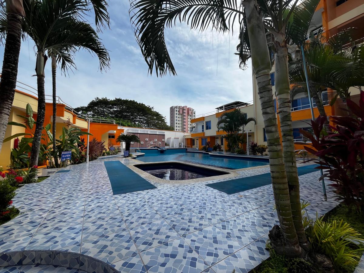 Casa en Venta en Conjunto, Tonsupa, Playa Almendro, Amoblada con Piscina, Diseñado Para 8 Personas — imagen 8