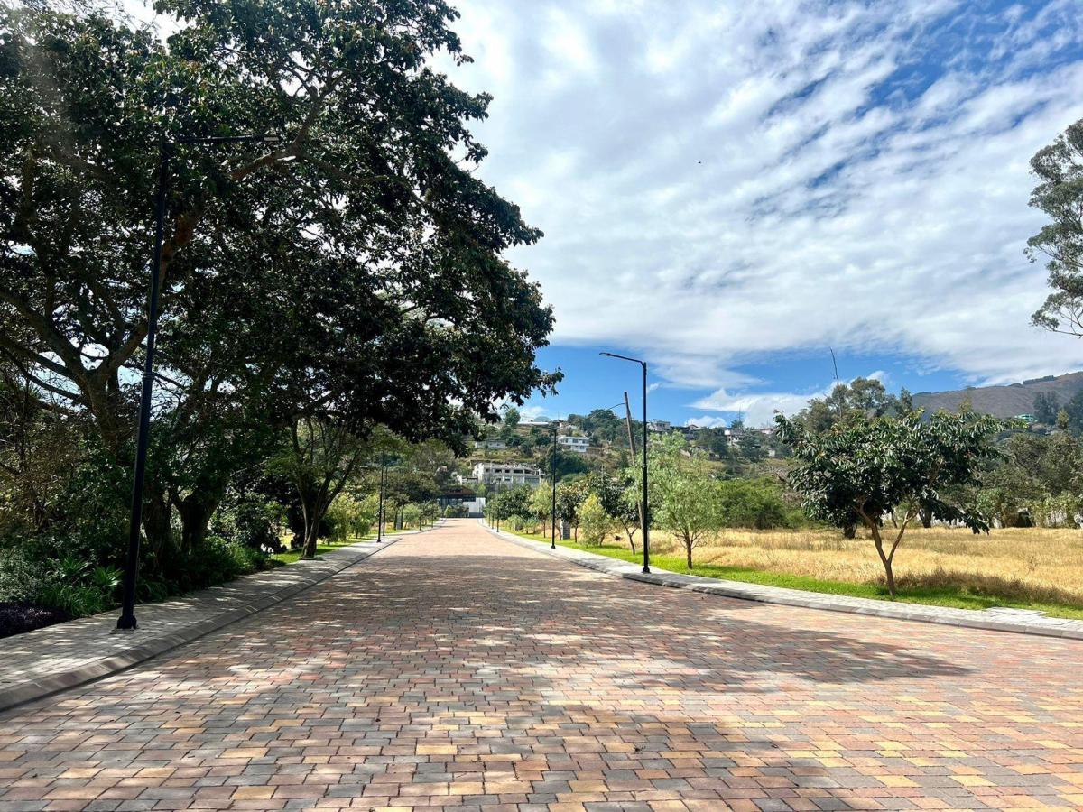 Mv - Sector Tumbaco, en Venta Terreno Bifamiliar 903 m² en Urbanizacion Privada — imagen 5