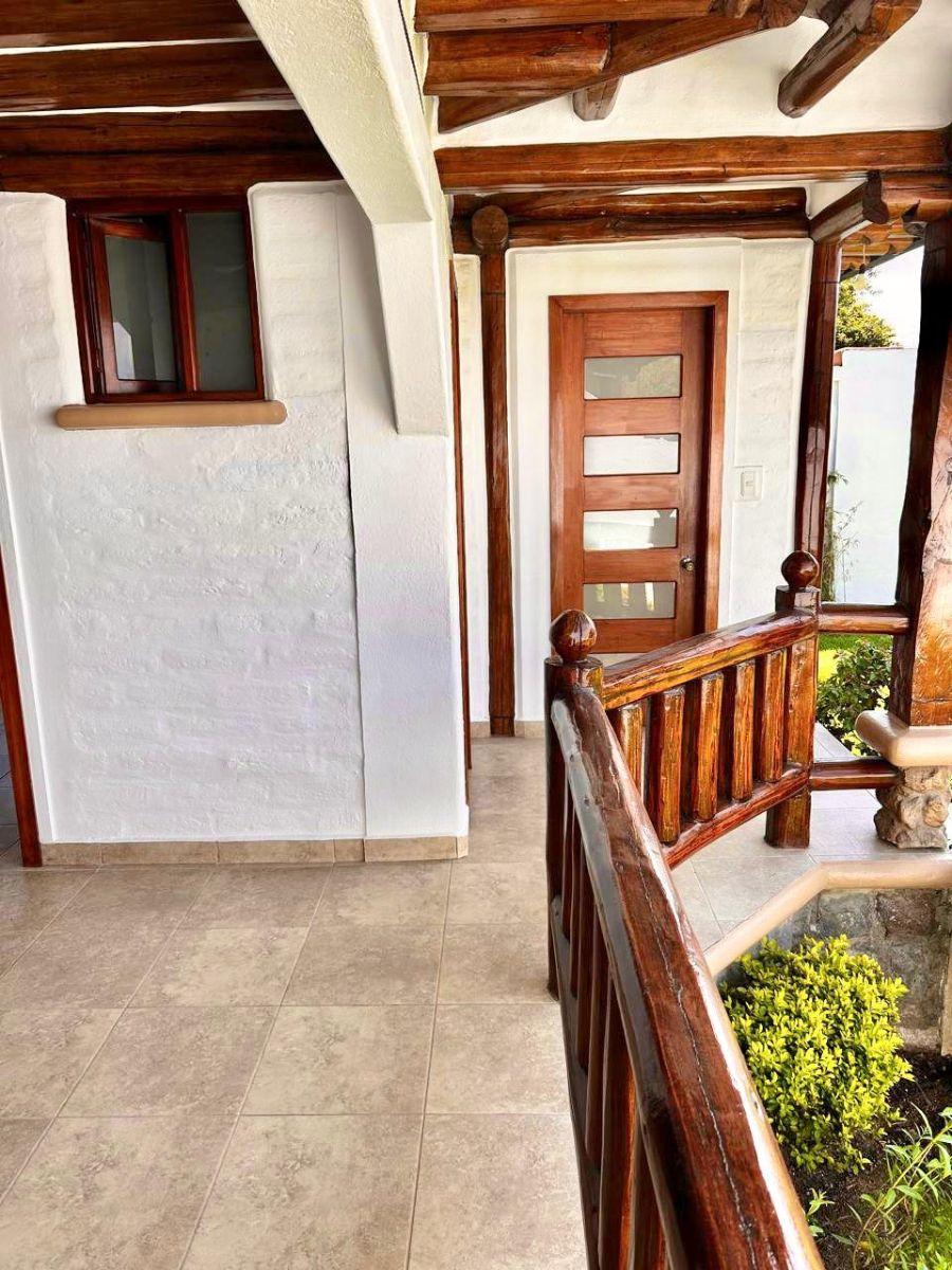 Hermosa Casa Campestre/dentro de Conjunto Cerrado! sector Santa Rosa! Tumbaco! — imagen 2