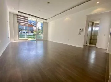 Venta Dpto. con Balcón, Excelente Iluminación, Quito Tenis — imagen 5