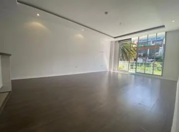 Venta Dpto. con Balcón, Excelente Iluminación, Quito Tenis — imagen 3