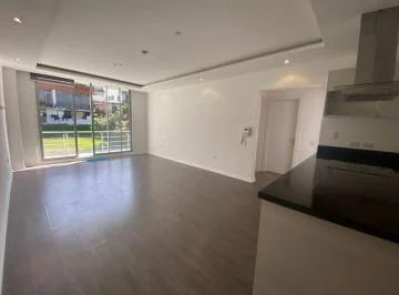Venta Dpto. con Balcón, Excelente Iluminación, Quito Tenis — imagen 2