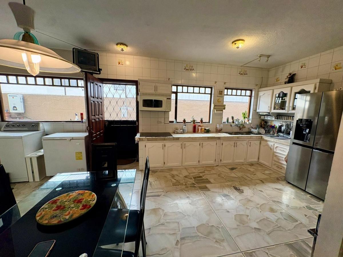 Casa Comercial de Venta en La Primavera, Cumbayá — imagen 5