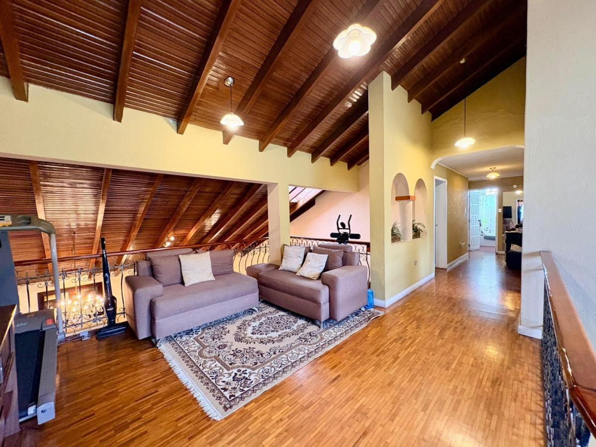 Casa Comercial de Venta en La Primavera, Cumbayá — imagen 4
