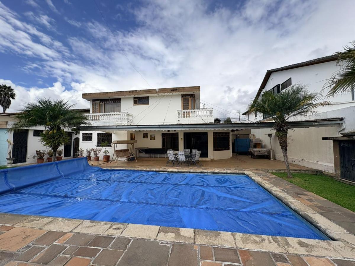 Casa Comercial de Venta en La Primavera, Cumbayá — imagen 2