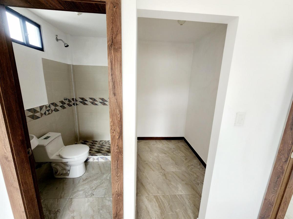 Casa Esquinera en Venta de Estreno en La Joya – Etapa Topacio - Av León Febres Cordero, Guayas — imagen 7