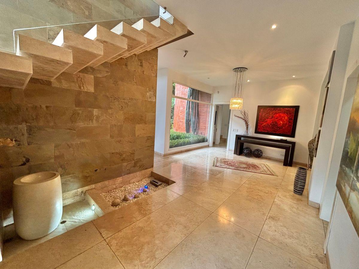 Vendo Casa de Lujo Urbanización Vista Nevada — imagen 6