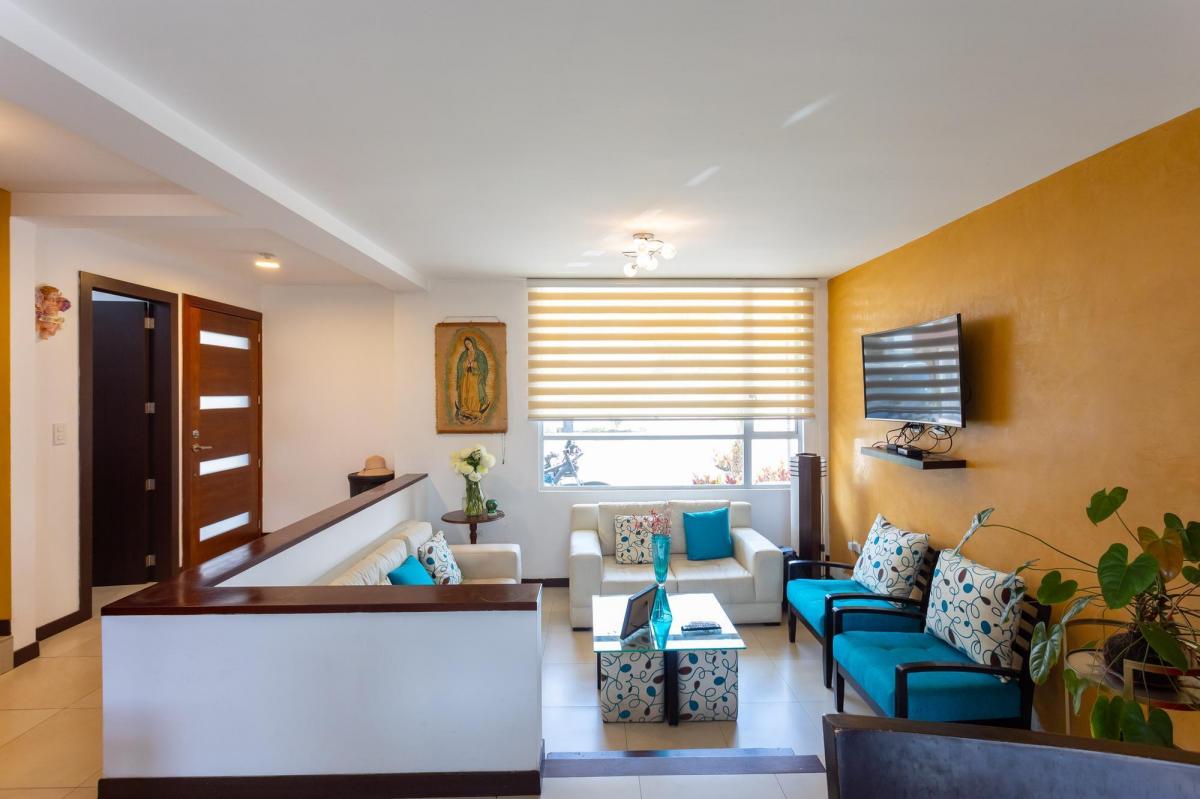 Tumbaco, Casa en Venta, 3 Dorm., Terraza Exclusiva, 250 m² — imagen 9