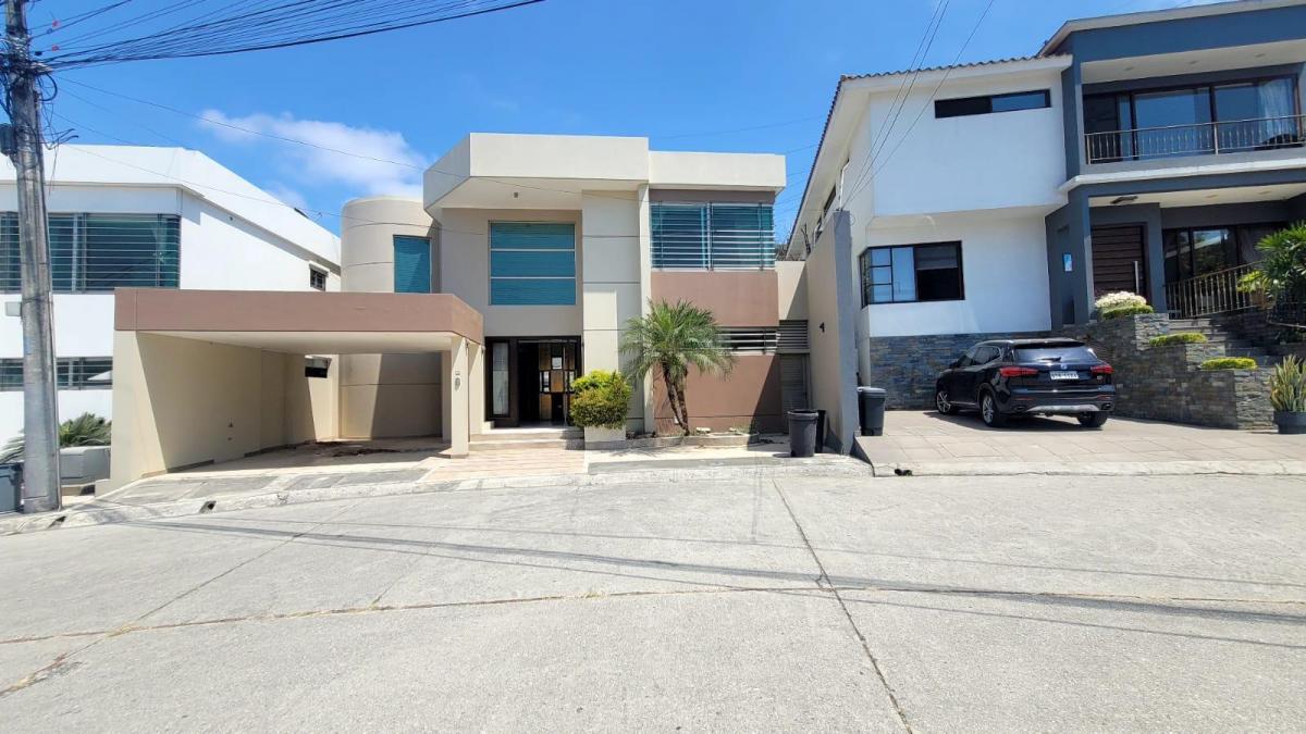 Casa con 4 Habitaciones en Venta, 334 m² Terreno, Los Ceibos - Mae. Recalde, Guayas — imagen 9