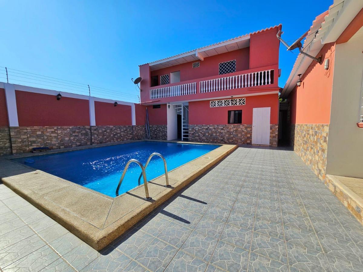 Vendo Espectacular Casa Muy Amplia con Suites y Piscina en Puerta del Sol 1 — imagen 10