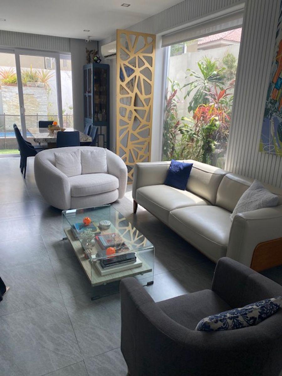 La Peninsula Ciudad Celeste, Villa Acabados de Primera, Arquitectura Moderna, Techos Altos, Jacuzzi, Guayas — imagen 10
