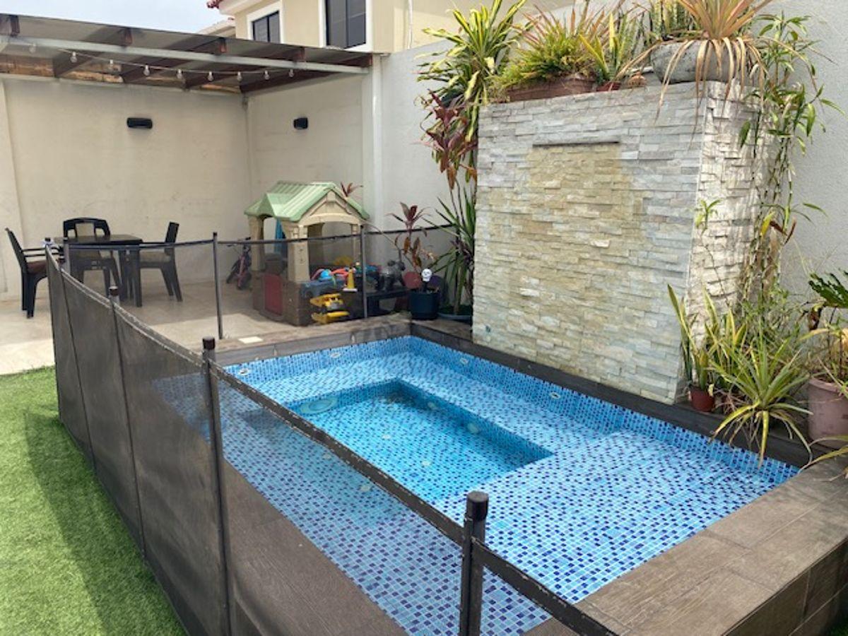 La Peninsula Ciudad Celeste, Villa Acabados de Primera, Arquitectura Moderna, Techos Altos, Jacuzzi, Guayas — imagen 7