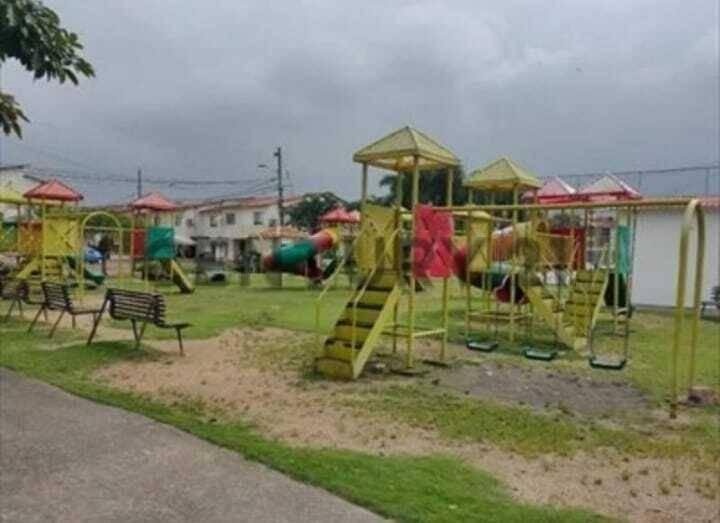 Se Vende Casa en Malaga 2, Guayas — imagen 2