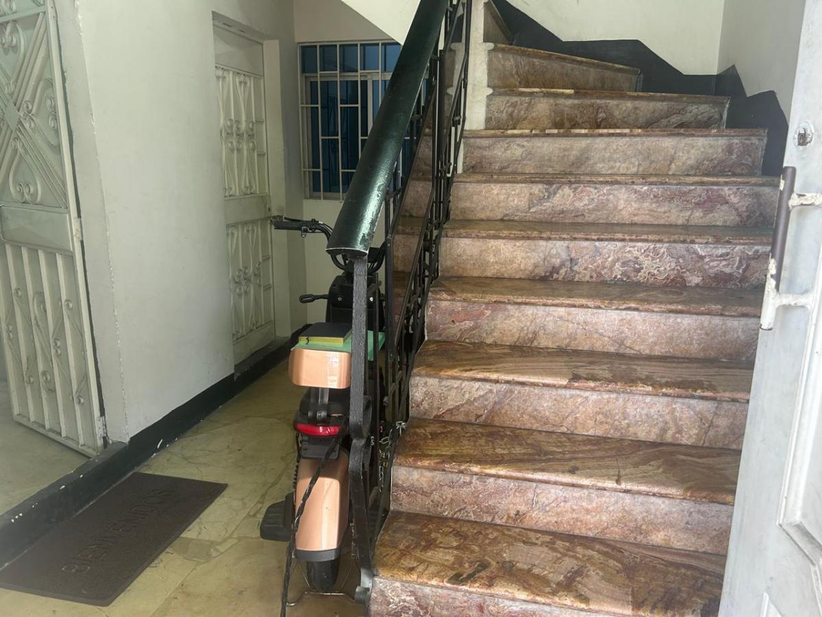 Casa de Venta en El Centro de La Ciudad con Uso de Suelo, Guayas — imagen 9