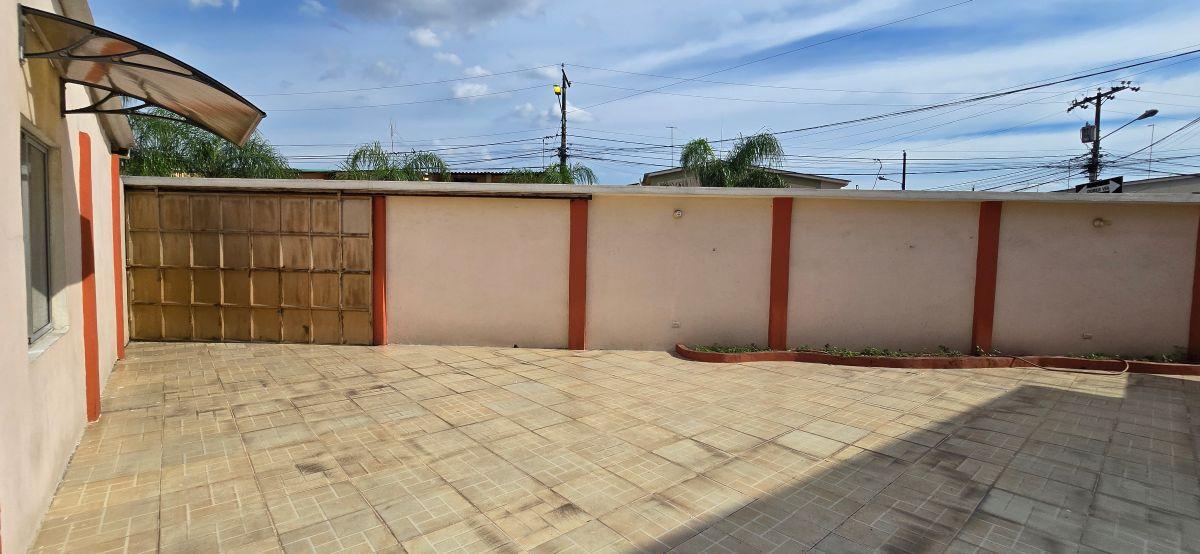 Vendo Casa 200 m² Seguridad 24/7 Esquinera 4 Dorm. Urb. Estrella del Mar Parque Samanes Norte Gye, Guayas — imagen 8