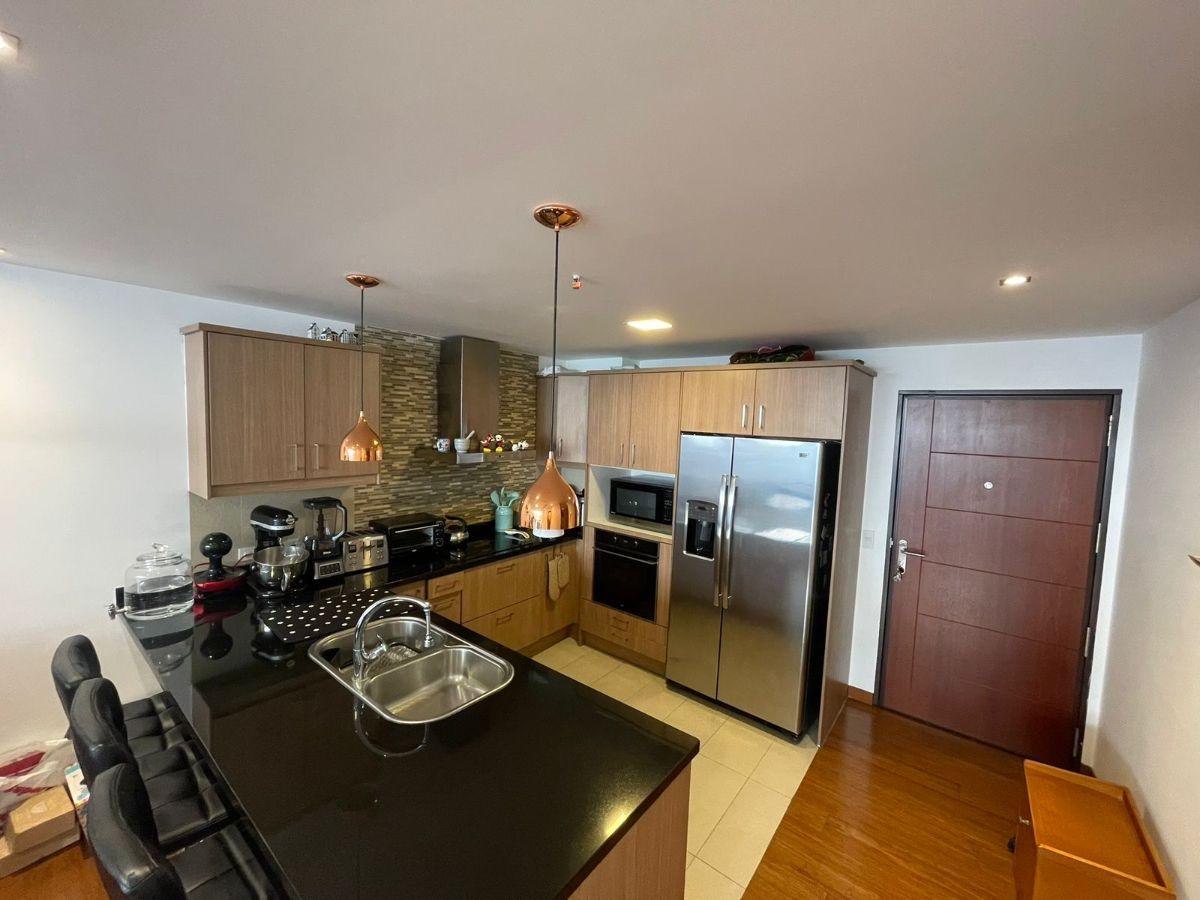Vendo Lindo y Luminoso Departamento Quito Tenis — imagen 9