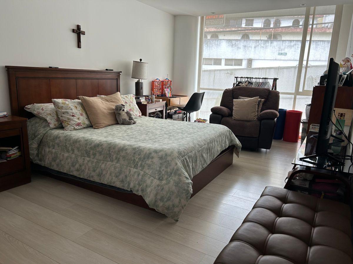 Vendo Lindo y Luminoso Departamento Quito Tenis — imagen 6