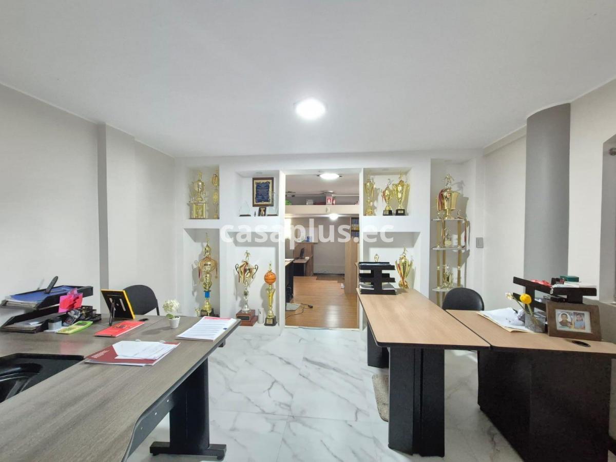 Casa Moderna y Amplia en Venta en Locoa, Latacunga, Cotopaxi — imagen 4