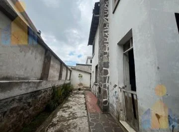 Terreno Esquinero con Casa de Venta en La Floresta — imagen 3