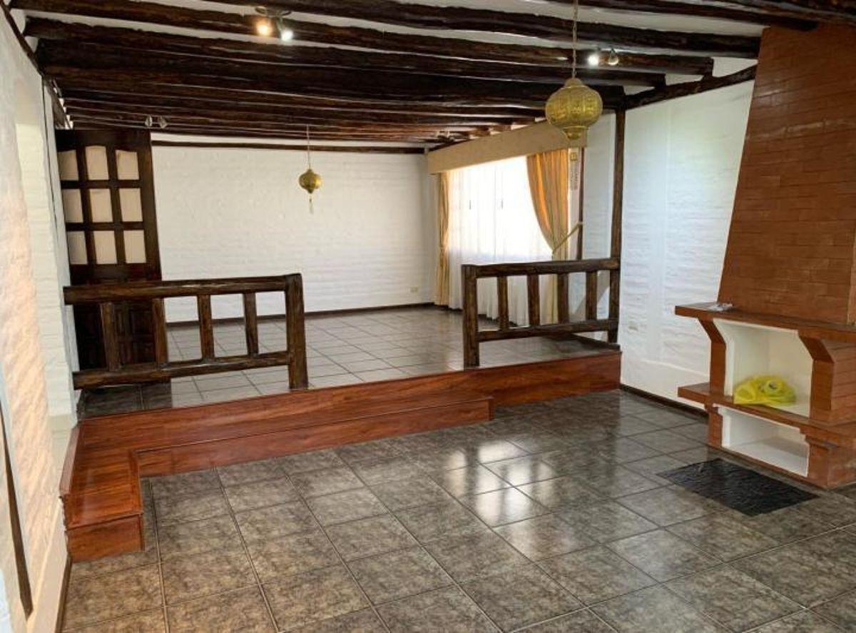 Vendo Casa Independiente Para Uso Comercial o Vivienda Sector Chaquiñan — imagen 4