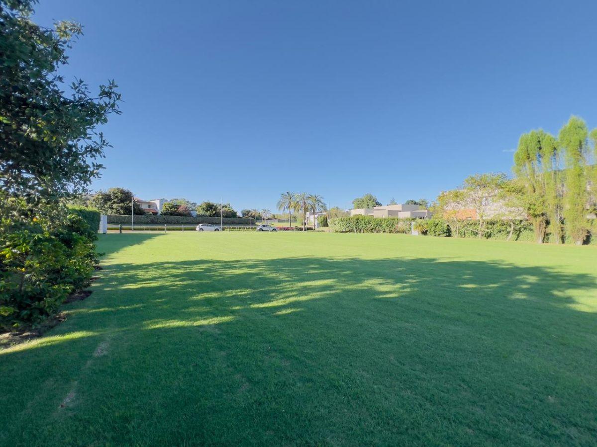 Vendo Hermoso Terreno con Tres Casas Habitables, Lideal Para Proyecto Sector Lomas de Cumbaya! — imagen 6