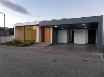 Hermosa Casa Independiente de Una Planta en Tumbaco — imagen 5