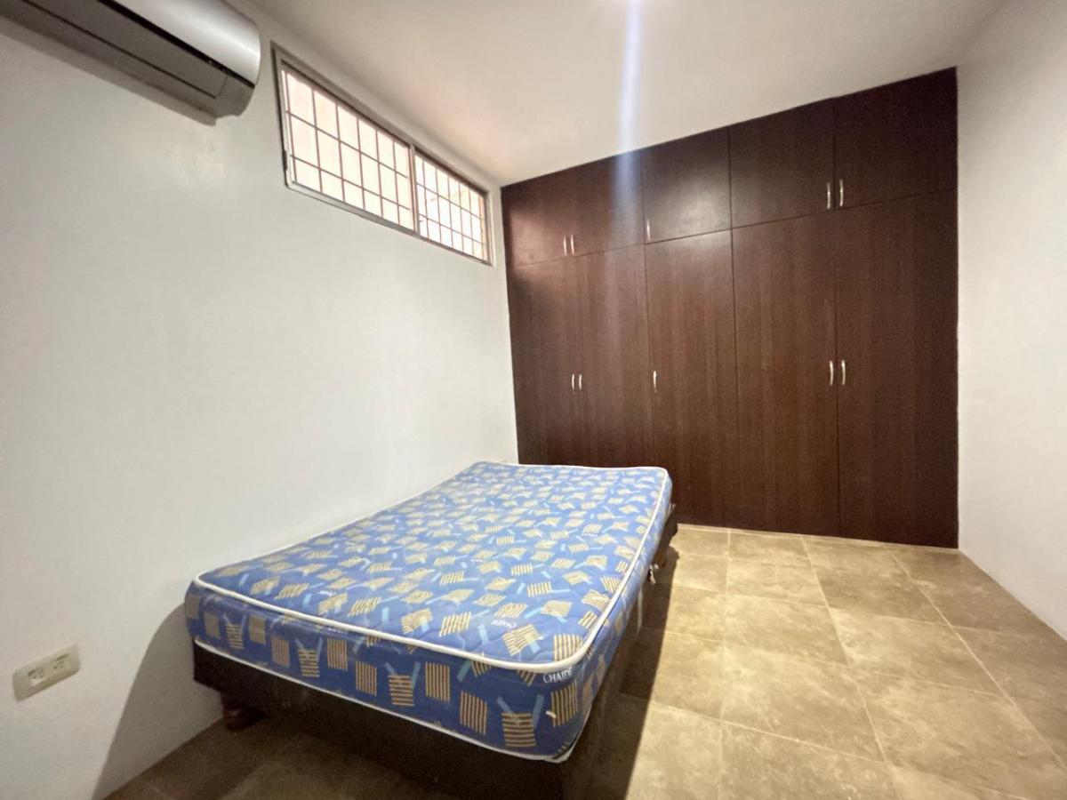Se Vende Departamento en Las Lomas de Urdesa Hermosa Vista a La Ciudad, Guayas — imagen 8