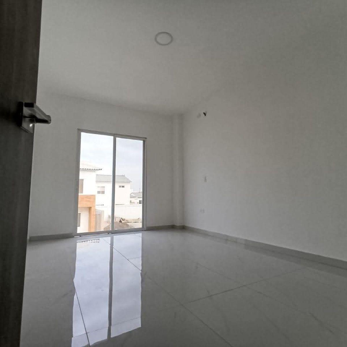Venta Estreno Casa Urb. Compostela Via a Salitre 4 Dorm. Guayas — imagen 3