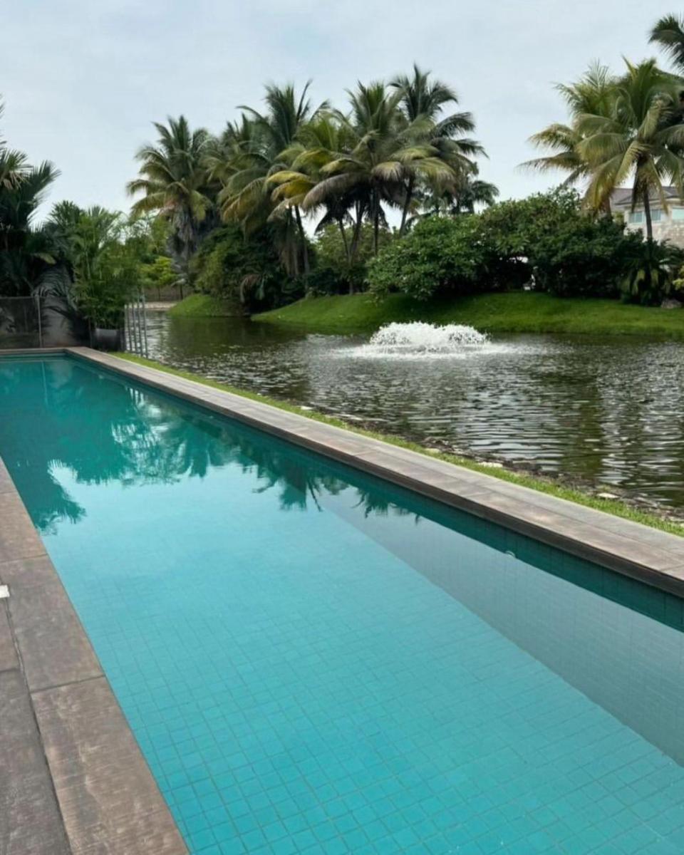 Vendo. Samborondon. Isla Mocoli. Propiedad Al Canal. 4 Habitaciones, Guayas — imagen 2
