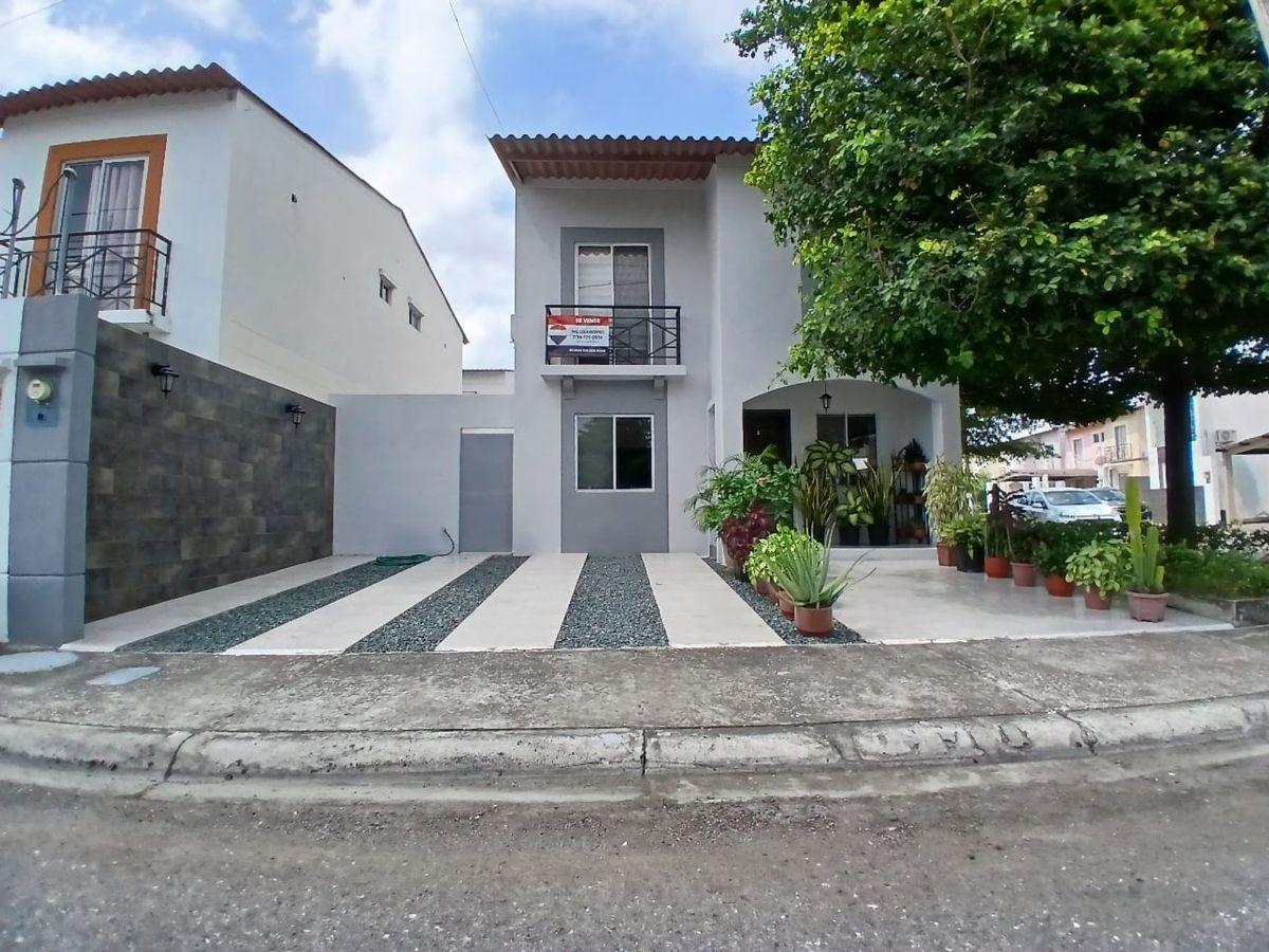 Venta Casa Metropolis II L. Bermeo, Guayas — imagen 10