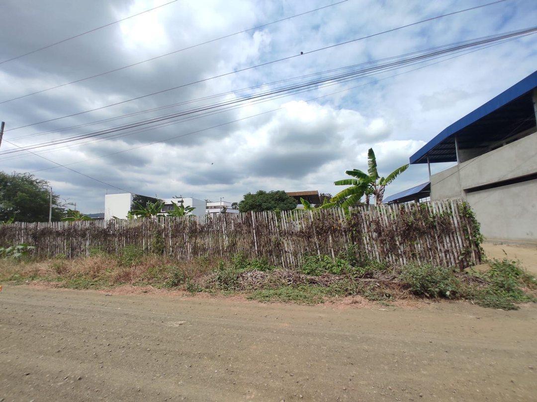 Terreno Esquinero de Venta Los Jazmines Portoviejo, Manabí — imagen 10