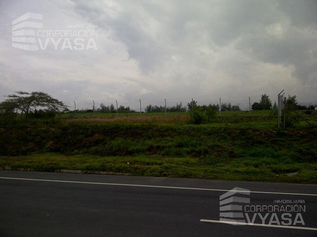 Tababela - Cerca Al Aeropuerto Mariscal Sucre, Terreno de 2 Has en Venta — imagen 9