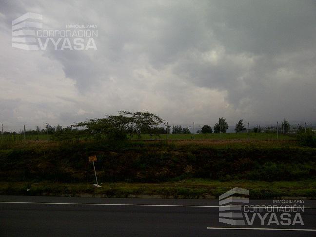 Tababela - Cerca Al Aeropuerto Mariscal Sucre, Terreno de 2 Has en Venta — imagen 7