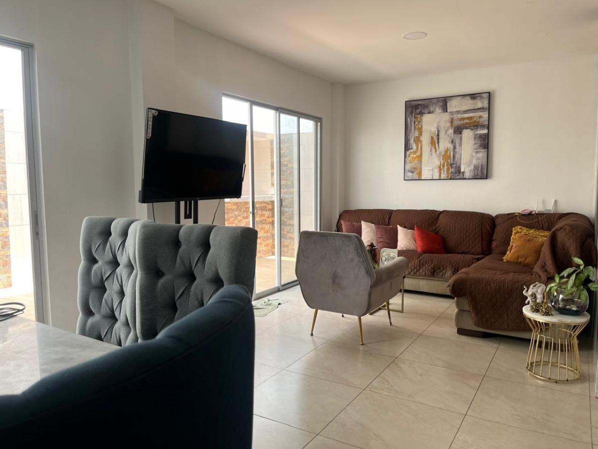 Casa en Venta 138 m² - Urb. Vistana Mil, Av León Febres Cordero - La Aurora - Daule, Guayas — imagen 4