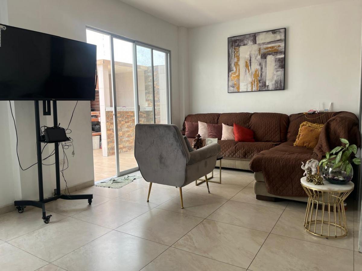 Casa en Venta 138 m² - Urb. Vistana Mil, Av León Febres Cordero - La Aurora - Daule, Guayas — imagen 3