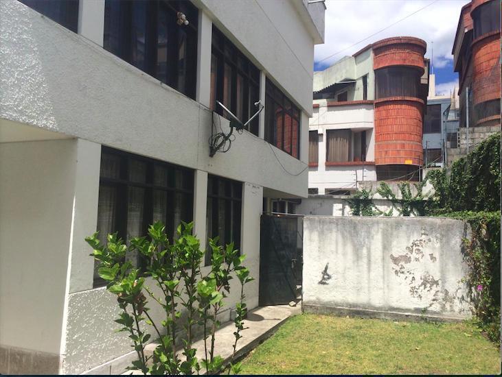 Quito Terreno o Casa de Venta Sector Quito Tenis Bajo — imagen 9