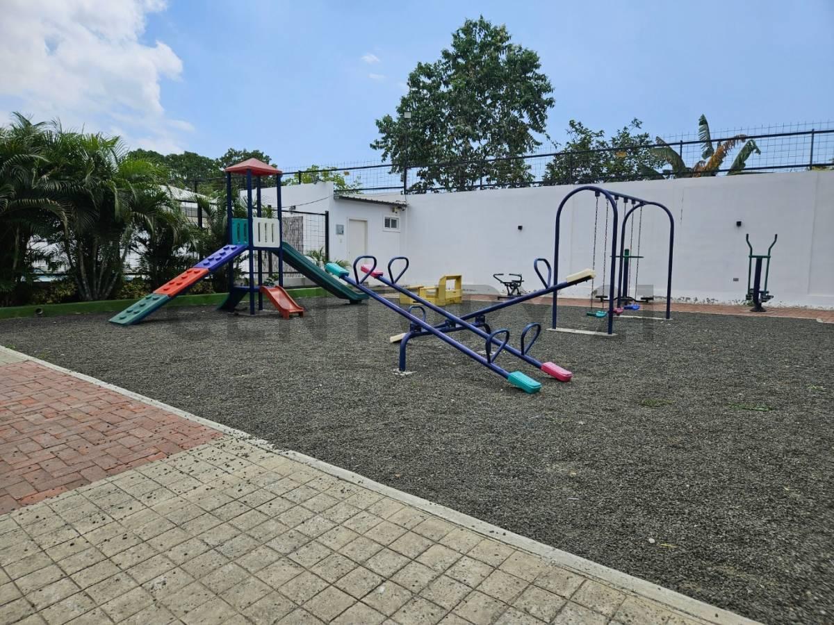 Casa en Venta en Urbanización Ceibo Real – Manta, Manabí — imagen 6