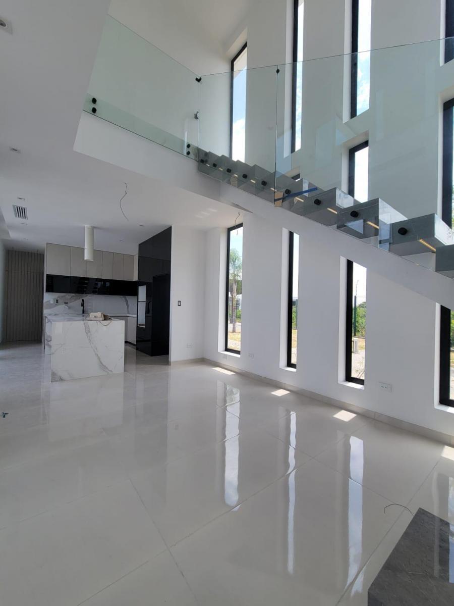 En Venta Lujosa y Moderna Casa de Estreno en Isla Celeste Babor, Samborondon, Guayas — imagen 10