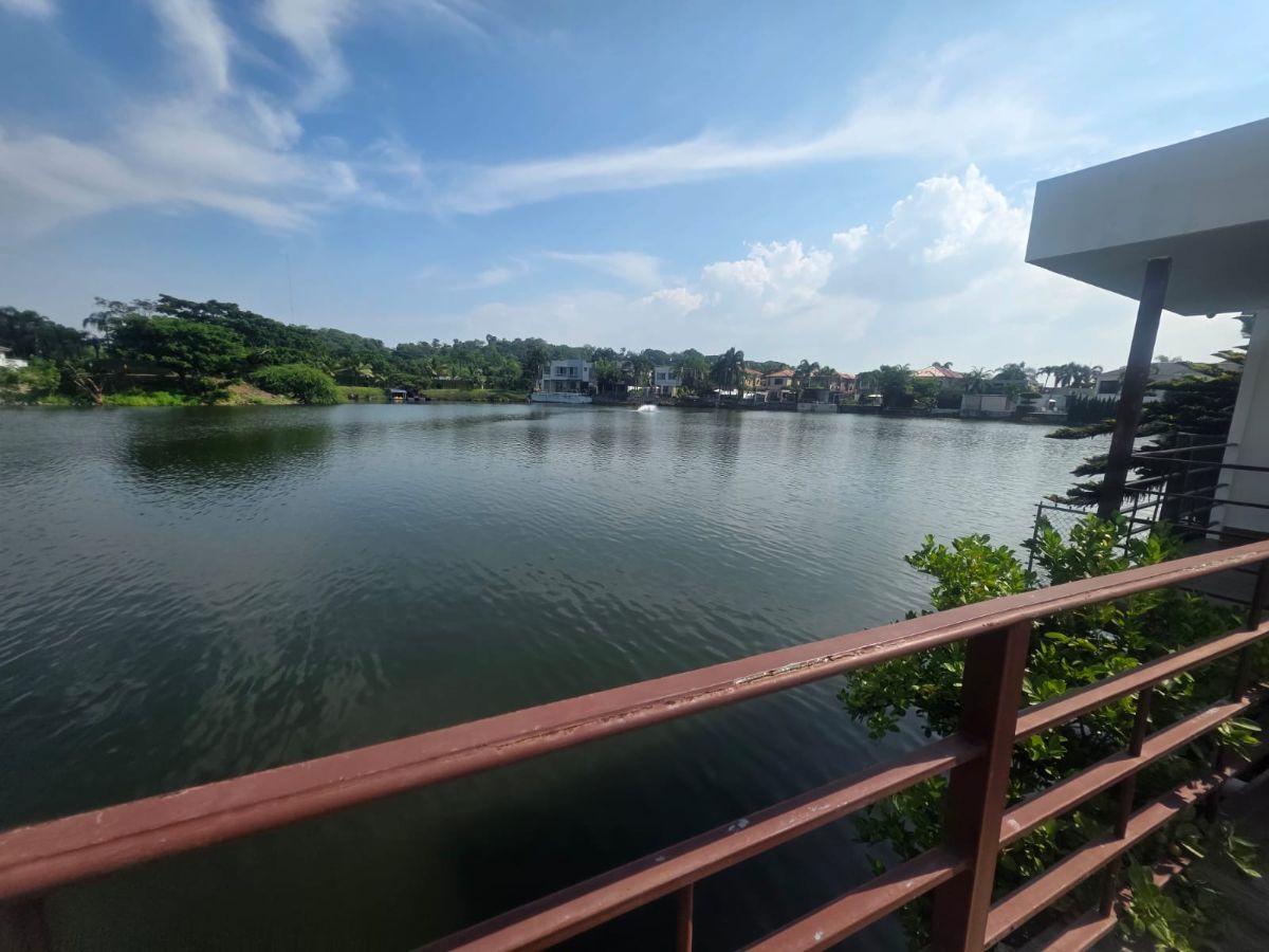 Samborondón, Se Vende Hermosa Casa Moderna 4 Dorm. con Piscina Vista a La Laguna, Guayas — imagen 10
