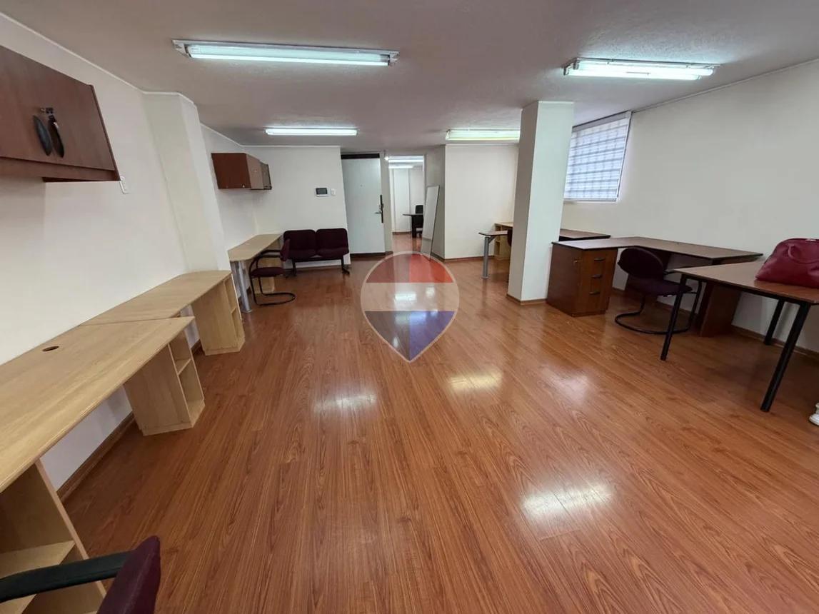 Oficina de Venta Remodelada en La Juan León Mera — imagen 4