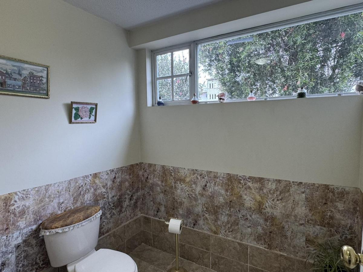 Venta Amplia Casa Rentera de 434 m² con Terreno de 1600 m² en Pifo - Quito — imagen 5