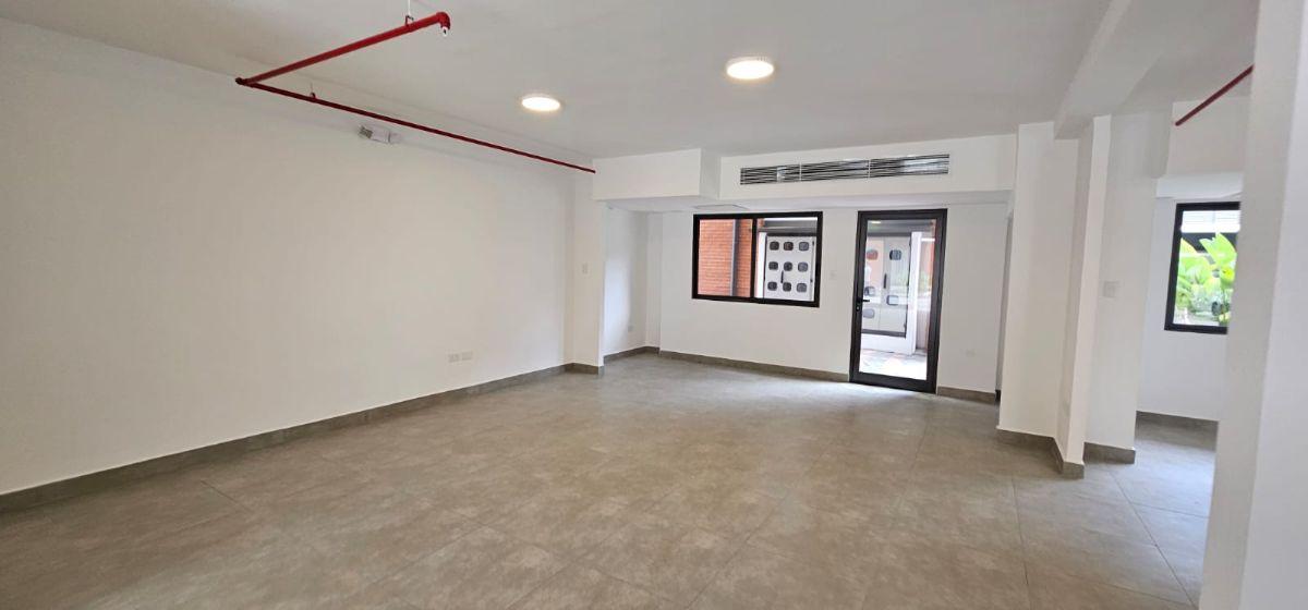 Invierte en Almax Center, El Nuevo Punto Comercial de Samborondón, Guayas — imagen 9