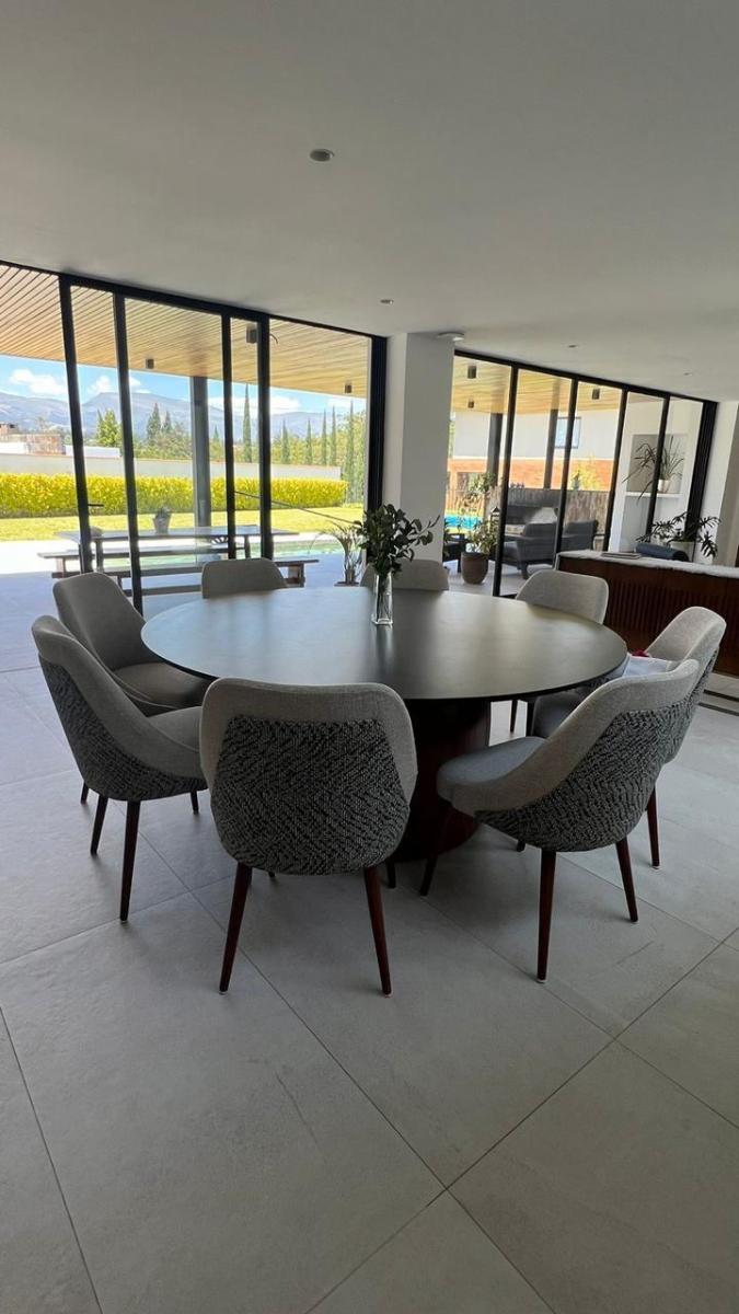 Vendo Hermosa Casa Iluminada Moderna Cumbayá — imagen 4