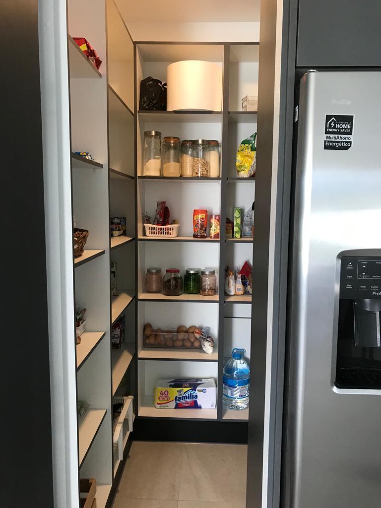 Vendo Hermosa Casa Iluminada Moderna Cumbayá — imagen 2