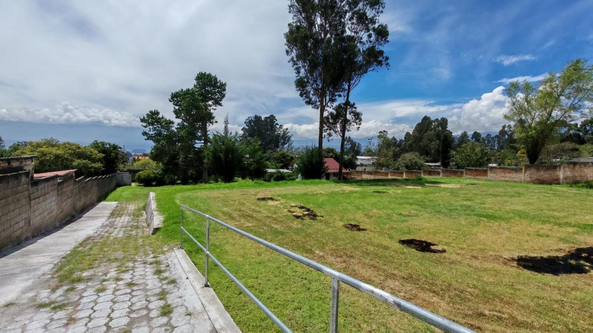 Terreno en Venta Excelente Ubicación y Potencial Conocoto - Quito — imagen 6