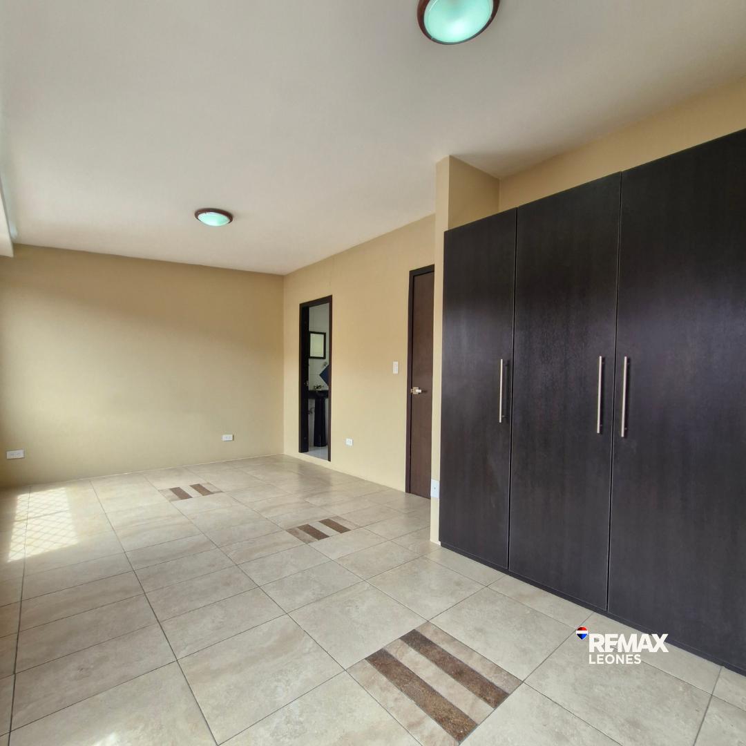 ¡Tu Casa Ideal en Pomasqui! El Hogar Que Hará La Vida de Tu Familia Más Fácil. Provincia de Pichincha — imagen 5