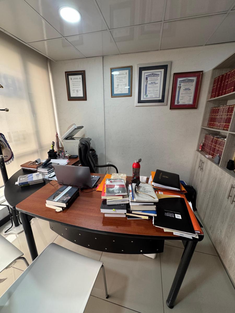 Hermosa Oficina de Venta (Plataforma Financiera) — imagen 4